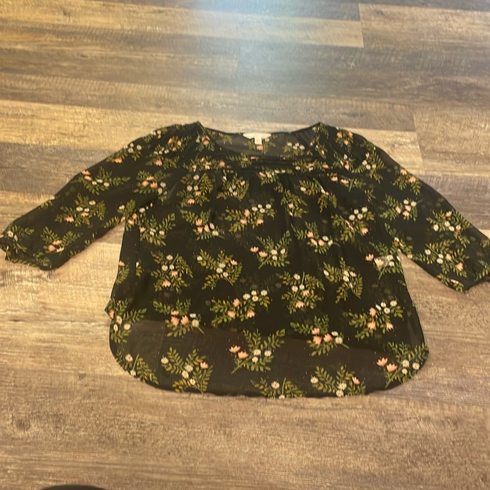 LC Lauren Conrad black sheer floral 3/4 sleeve top. size XS